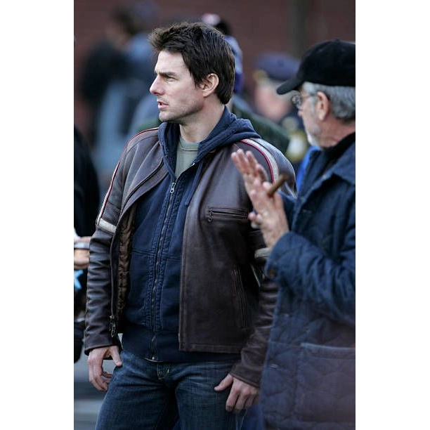 Tom cruise war of the worlds leather jacket