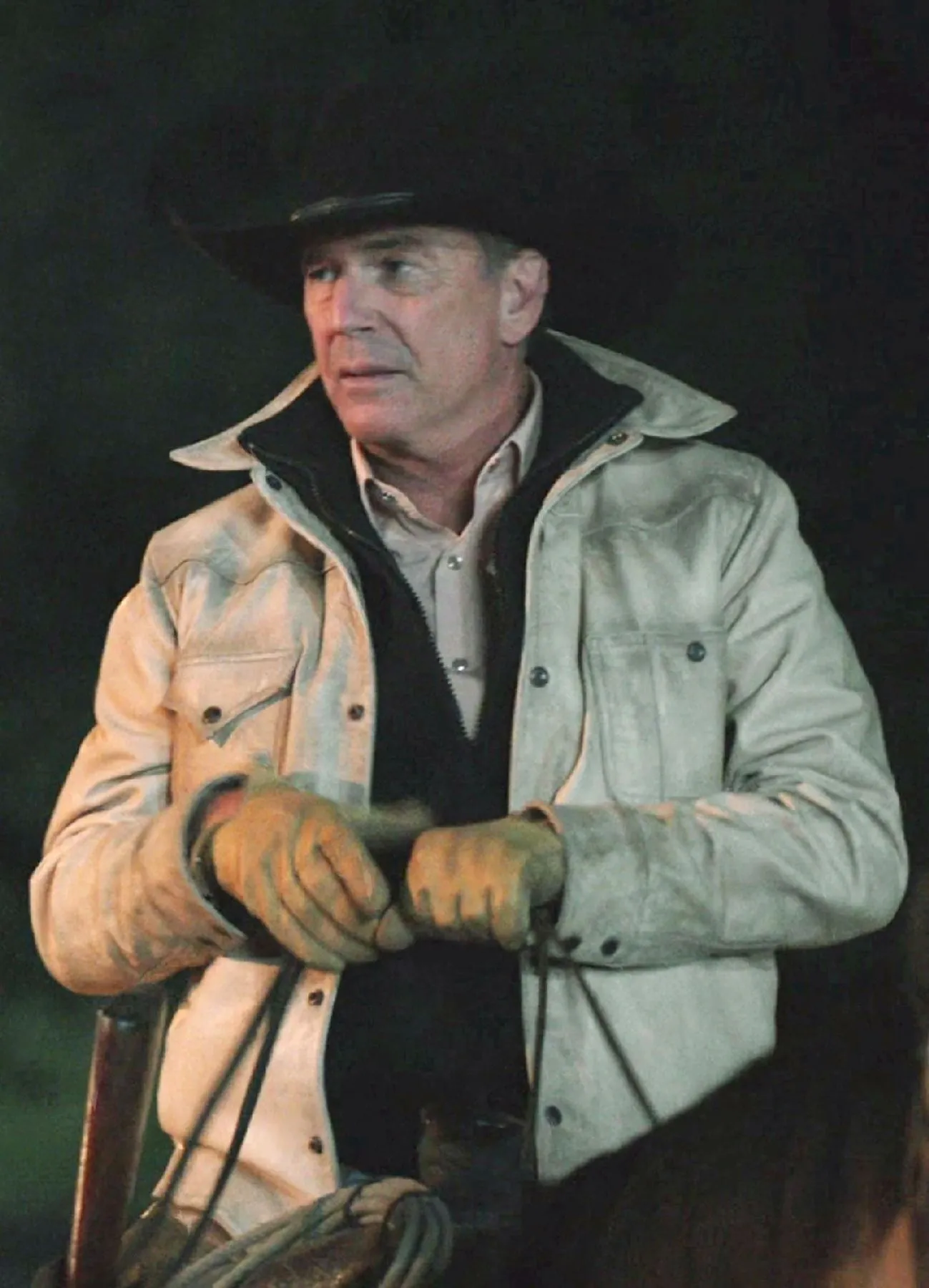 Yellowstone John Dutton White Jacket TheLeatherJacketer 003