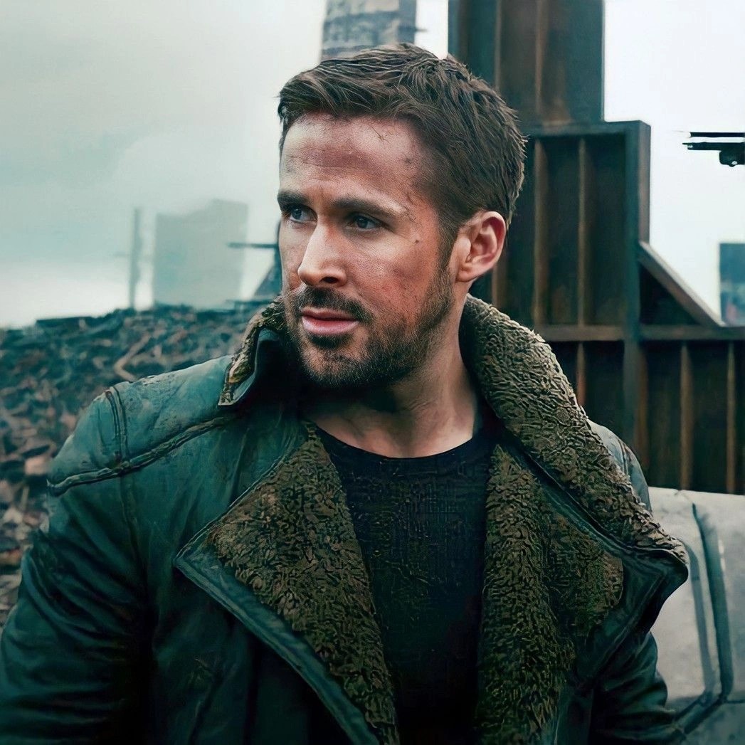 Ryan gosling blade runner grey coat