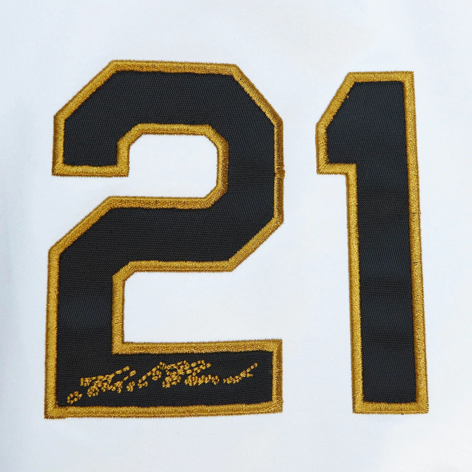 Pittsburgh Pirates Lightweight Raglan Roberto Clemente Legends Satin Jacket - Image 3