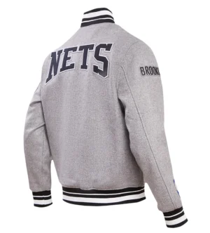 Alternative view of Brooklyn Nets Pro Standard Heather Crest Emblem Full-Snap Gray Varsity Jacket