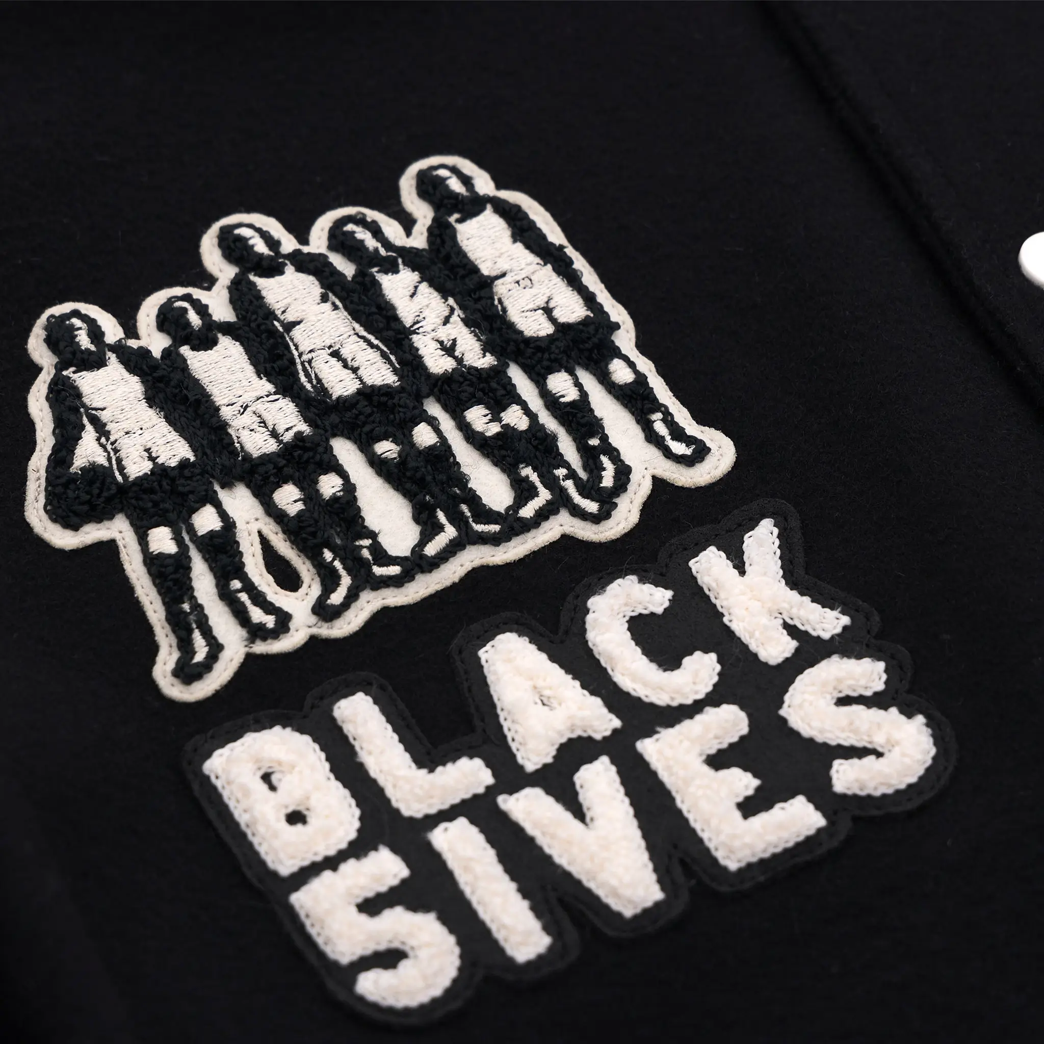 Basketball black five chest logo