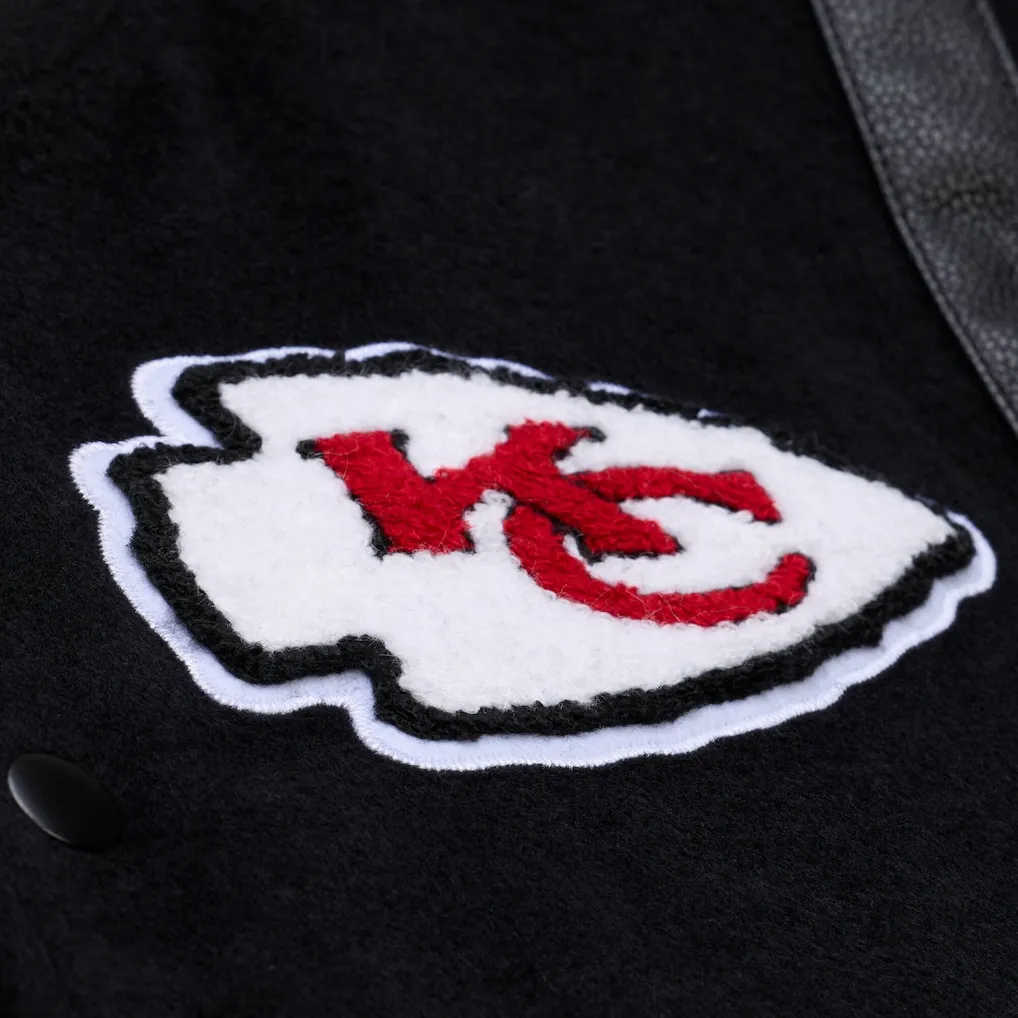 Kansas city chiefs walk the tunnel kc logo