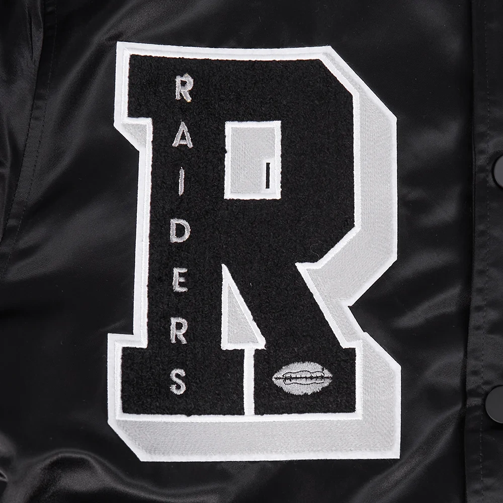 Las vegas raiders black r patch logo