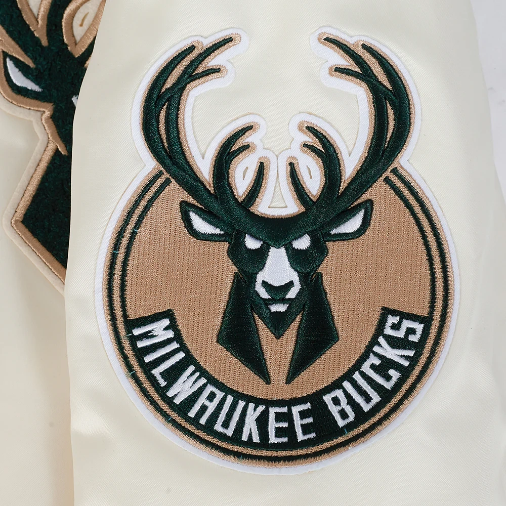 Milwaukee bucks retro classic full snap satin cream patch design
