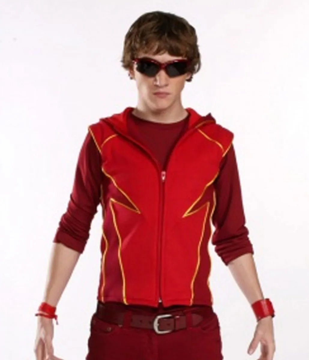 Kyle gallner hooded vest