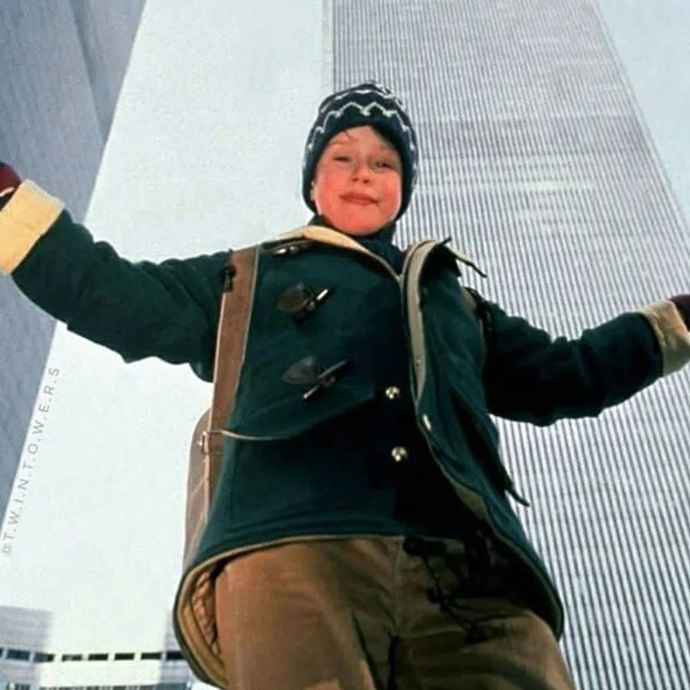 Home alone macaulay culkin green coat