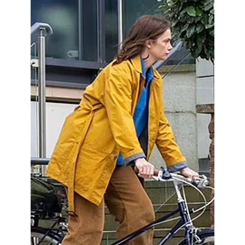 Sarah trafford coat