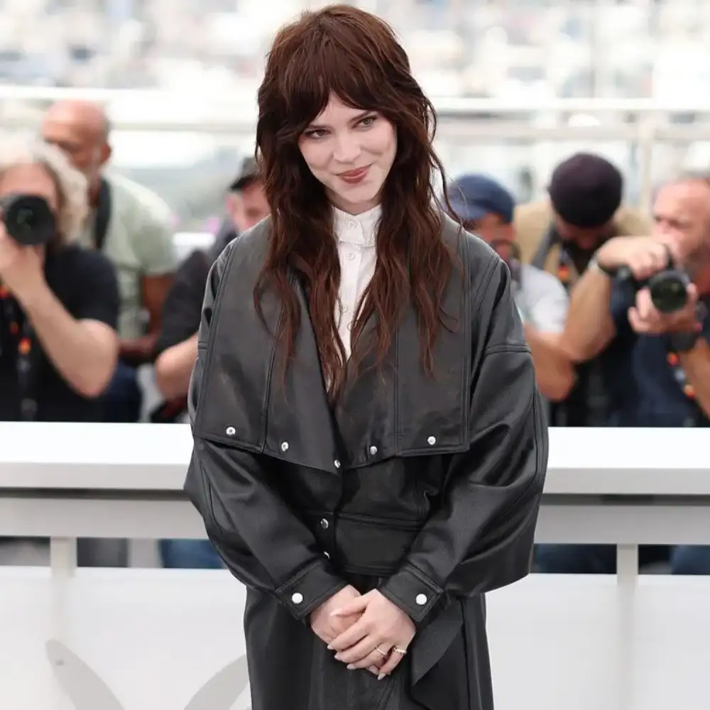 Sophie thatcher leather jacket
